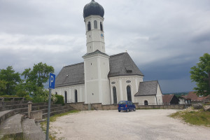Kirche St. Michael / Ortsmitte Litzldorf - Startpunkt der Mountainbike Tour